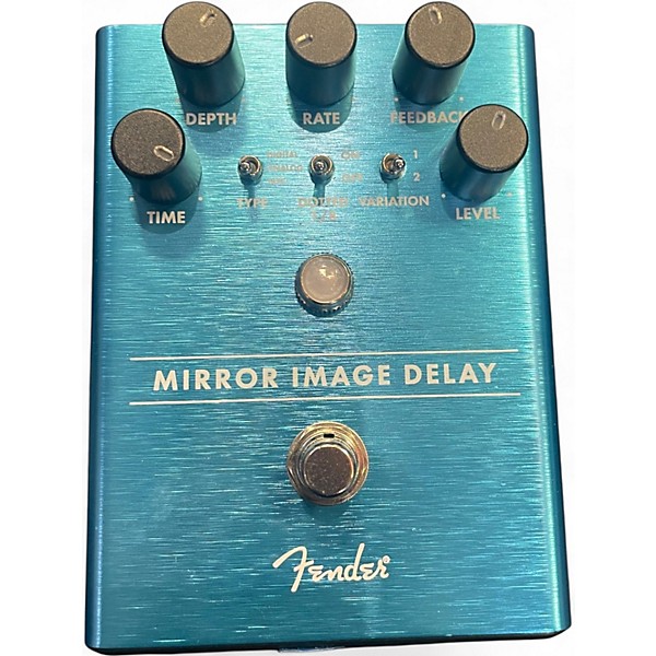 Used Fender mirror image delay Effect Pedal