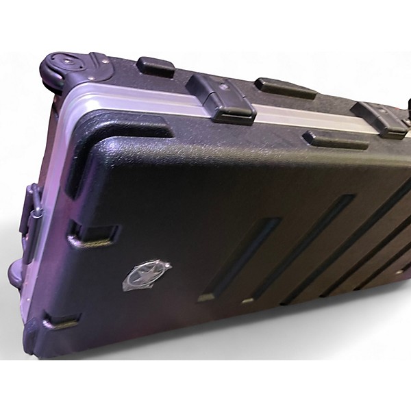 Used Road Runner Jetway Series Keyboard Porter Hardshell Case Keyboard Case