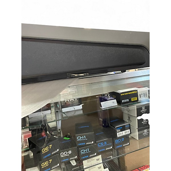 Used Yamaha PSRE583