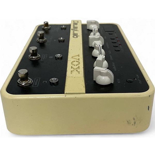 Used VOX delaylab Effect Pedal