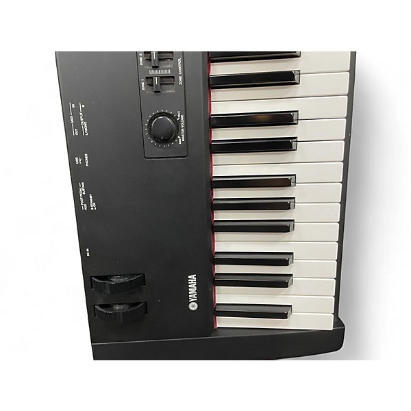 Used Yamaha CP33 88 Key Stage Piano