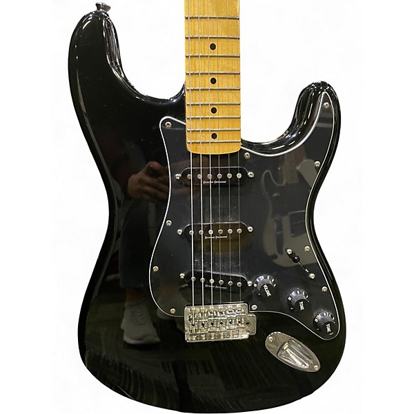 Used Squier Vintage Modified 70s Stratocaster Black Solid Body Electric Guitar