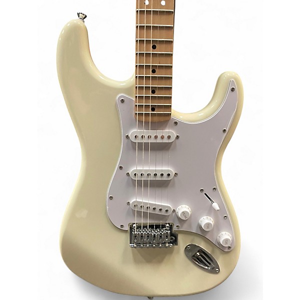 Used 2024 Squier Affinity Stratocaster Alpine White Solid Body Electric Guitar