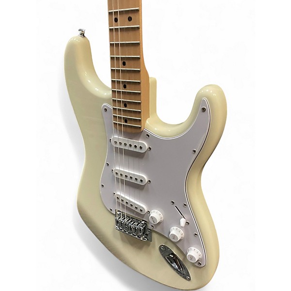 Used 2024 Squier Affinity Stratocaster Alpine White Solid Body Electric Guitar