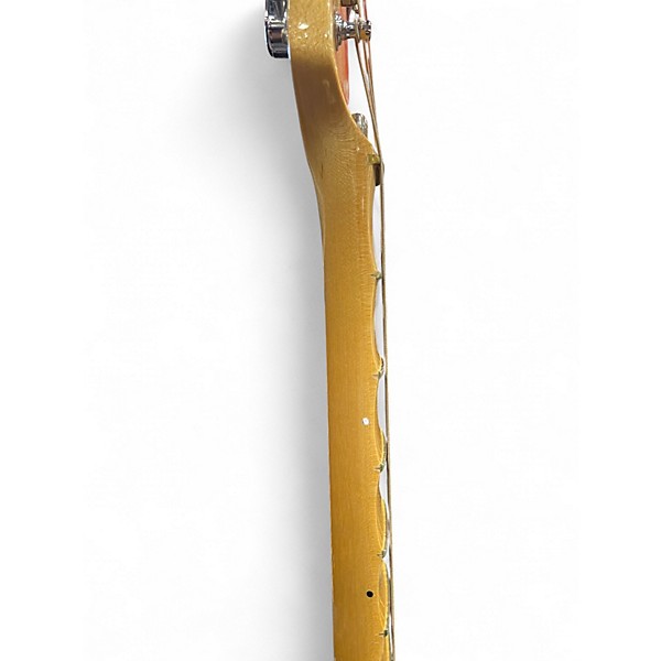 Used Fender Artist Series Yngwie Malmsteen Stratocaster Vintage White Solid Body Electric Guitar