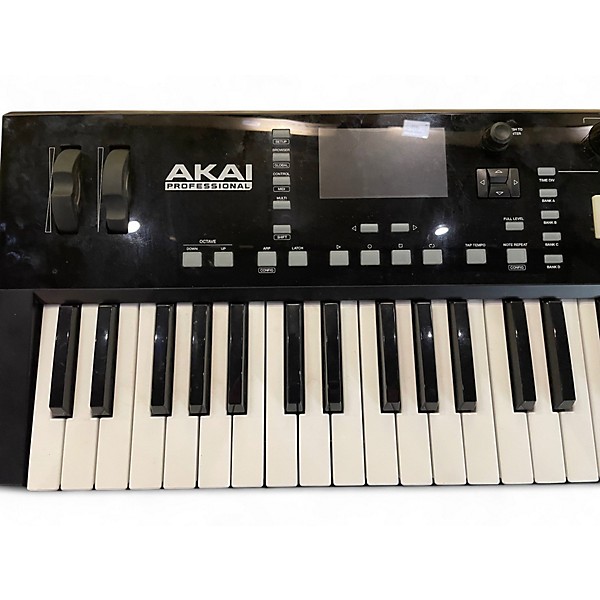 Used Akai Professional Advance 61 MIDI Controller