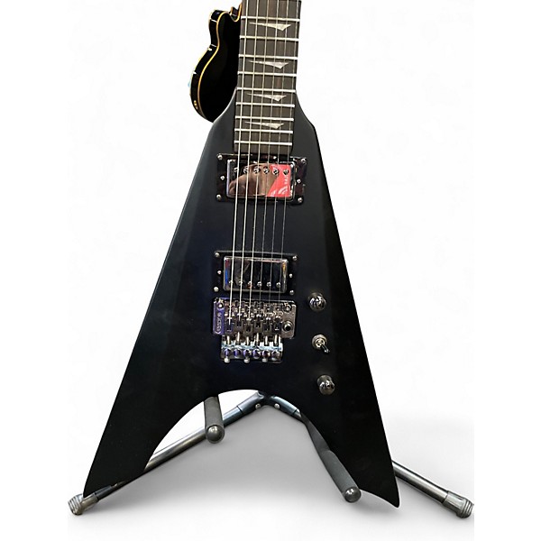 Used Kramer NITE-V Black Solid Body Electric Guitar