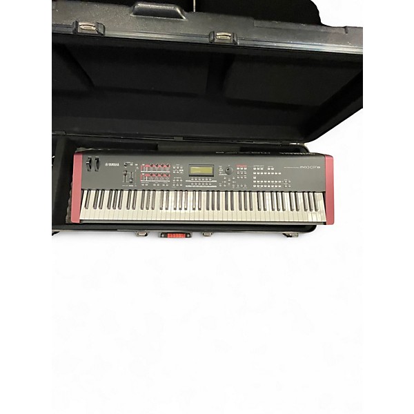 Used Yamaha MOXF8 88 Key Keyboard Workstation