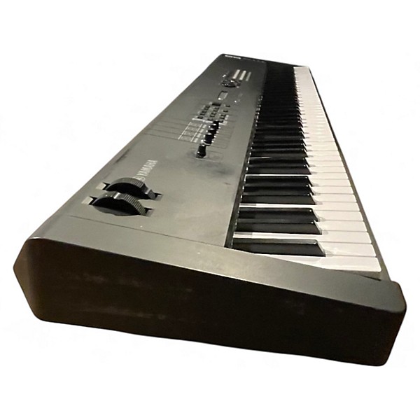 Used Yamaha MX88 Synthesizer