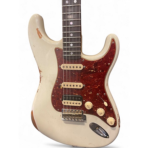 Used 2024 Fender Limited-Edition '67 Stratocaster HSS Journeyman Relic Aged Vintage White Solid Body Electric Guitar
