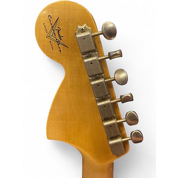 Used 2024 Fender Limited-Edition '67 Stratocaster HSS Journeyman Relic Aged Vintage White Solid Body Electric Guitar
