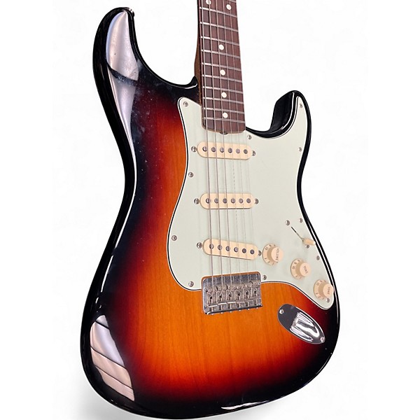 Used Fender Artist Series Robert Cray Stratocaster 2 Tone Sunburst Solid Body Electric Guitar