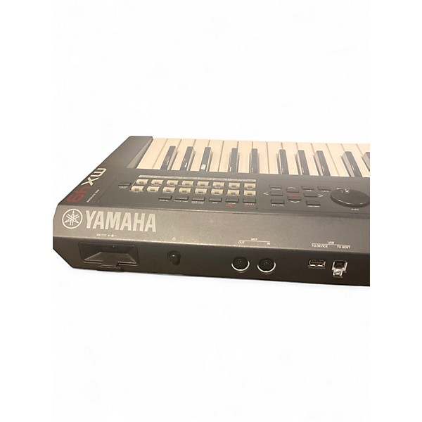 Used Yamaha MX49 49 Key Keyboard Workstation