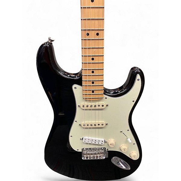 Used Fender AMERICAN PRO STRATOCASTER Black Solid Body Electric Guitar