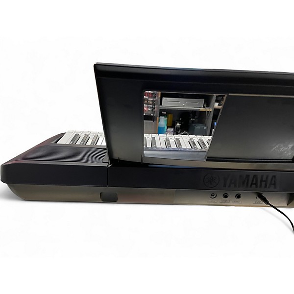 Used Yamaha PSRE273 Portable Keyboard