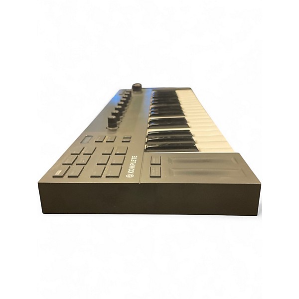 Used Native Instruments KOMPLETE M32 MIDI Controller