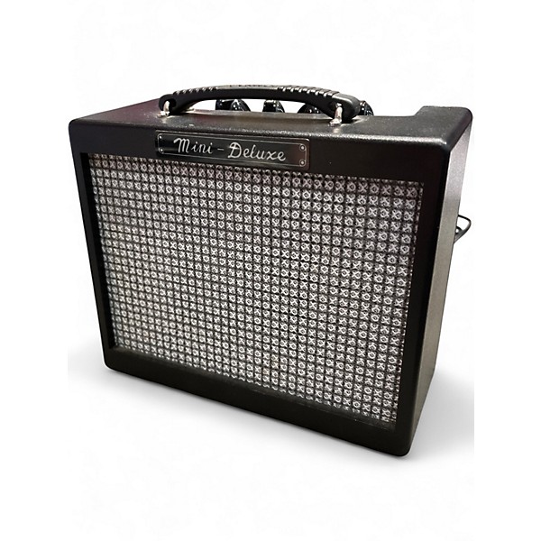 Used Fender MD-20 Battery Powered Amp