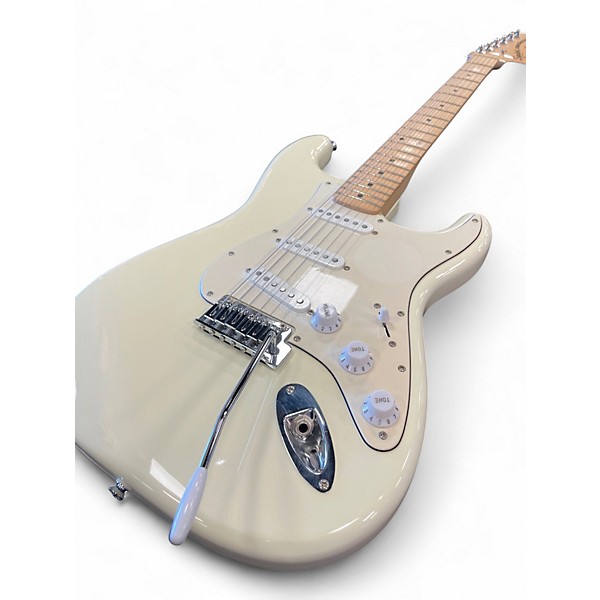 Used Squier Affinity Stratocaster Olympic White Solid Body Electric Guitar