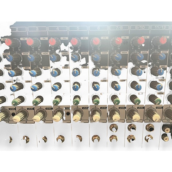 Used Behringer europower pmp2000 Powered Mixer