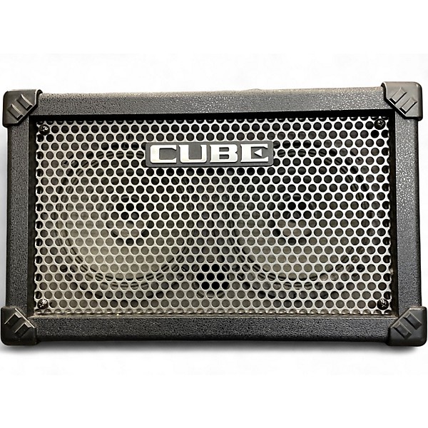 Used Roland CUBE Battery Powered Amp
