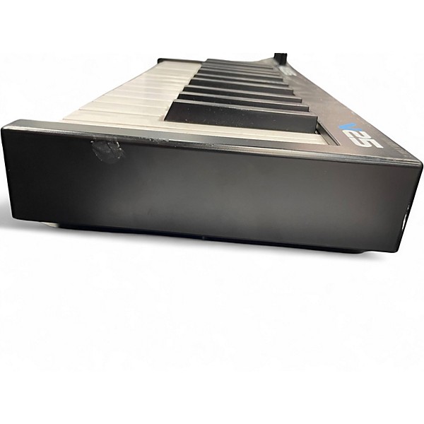 Used Alesis V25 25 Key MIDI Controller