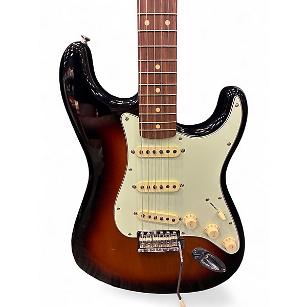 Used 2023 Fender Vintera 60s Stratocaster 3 Tone Sunburst Solid Body Electric Guitar