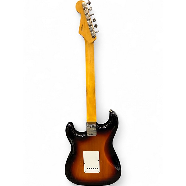 Used 2023 Fender Vintera 60s Stratocaster 3 Tone Sunburst Solid Body Electric Guitar