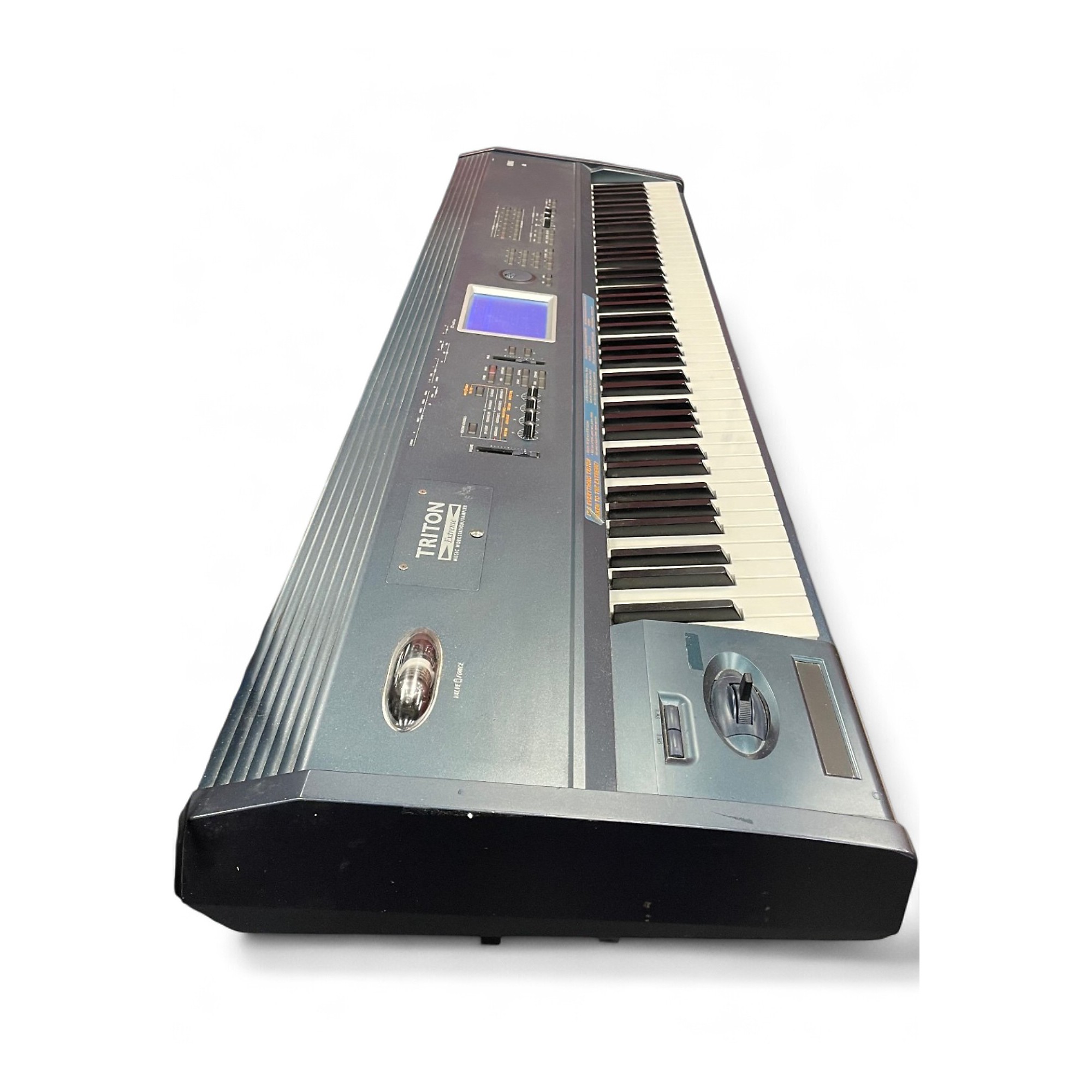 Used KORG Triton Extreme 88 Key Keyboard Workstation | Guitar Center
