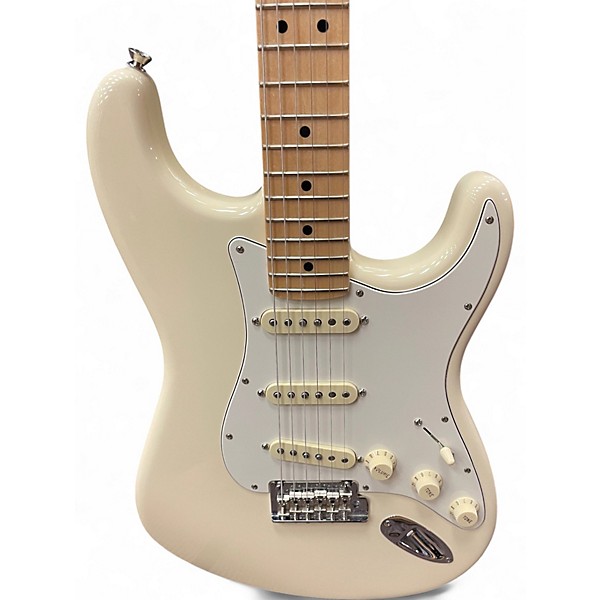 Used Fender American Professional Stratocaster SSS WHITE Solid Body Electric Guitar