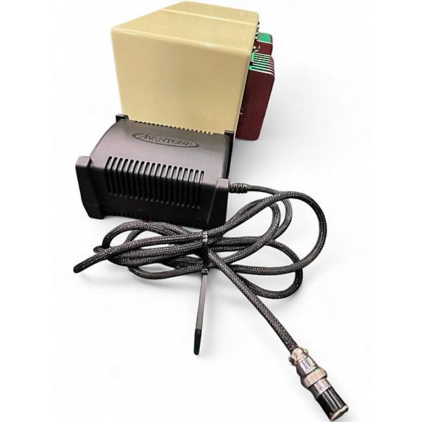 Used Avantone MIXCUBE 5.25 Powered Monitor
