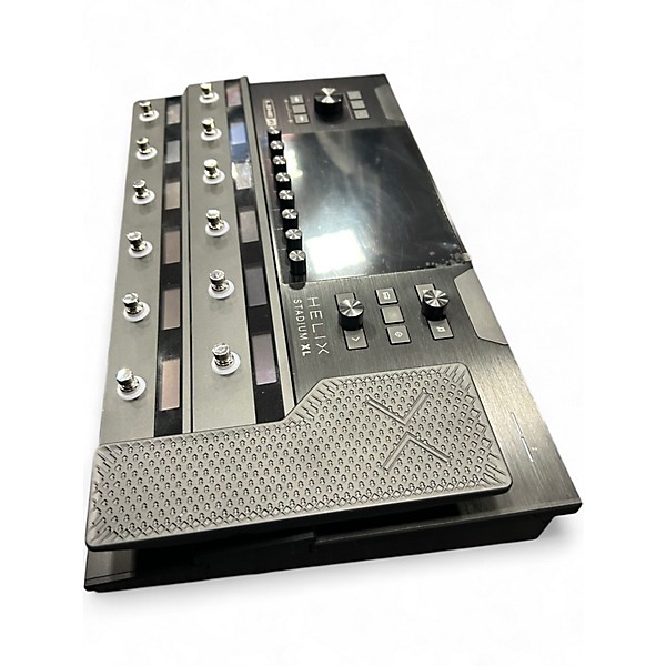 Used Line 6 helix stadium xl Effect Processor