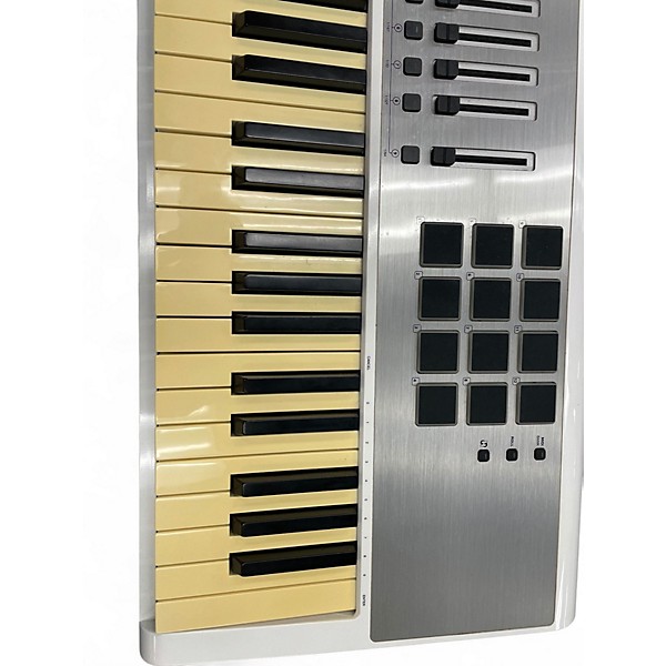 Used M-Audio Axiom Air 61 Key MIDI Controller