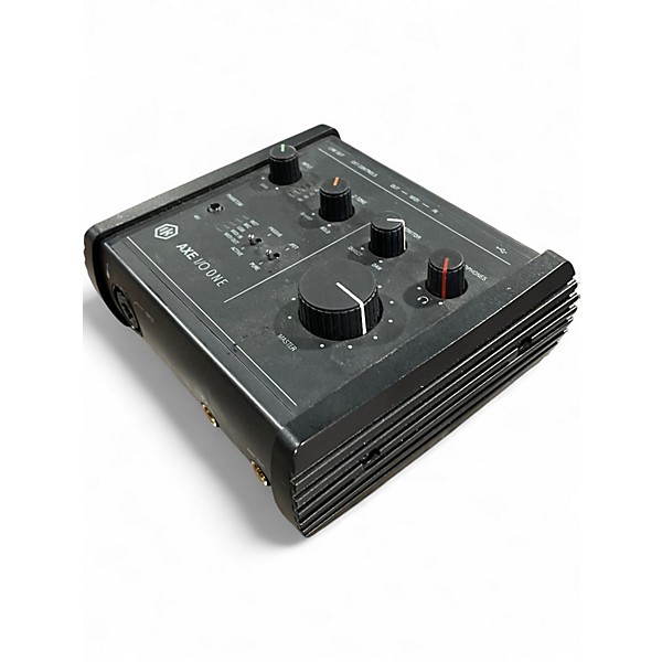 Used IK Multimedia axe I/O one Audio Interface