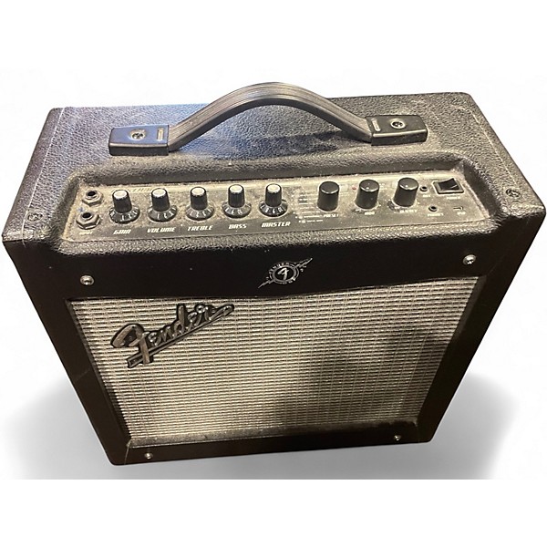Used Fender Mustang I V2 20W 1X8 Guitar Combo Amp