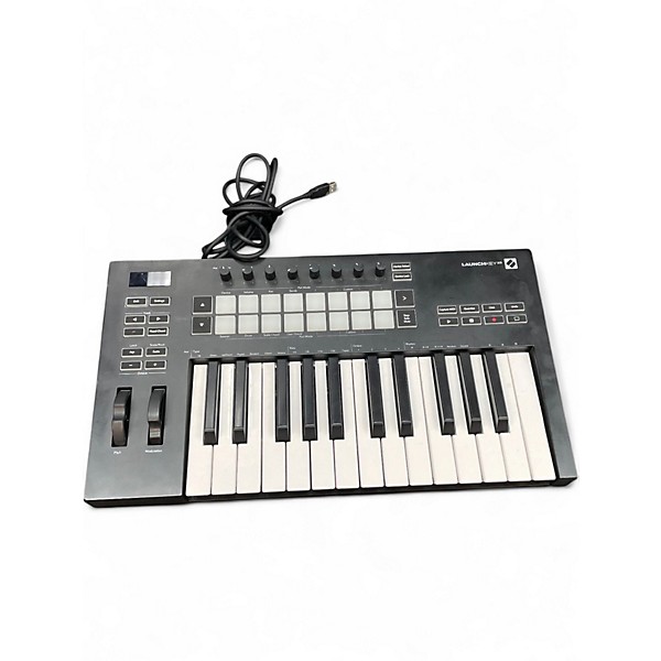 Used Novation Launchkey 25 Key MIDI Controller