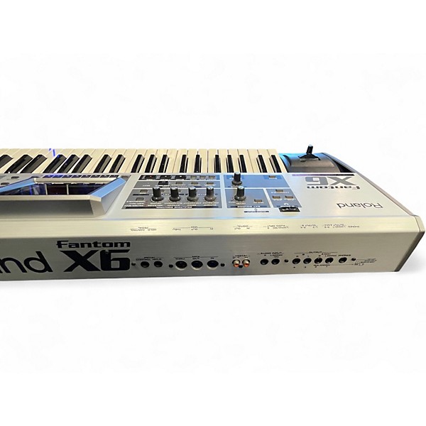 Used Roland Fantom X6 Keyboard Workstation