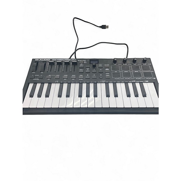 Used M-Audio OXYGEN PRO MINI MIDI Controller