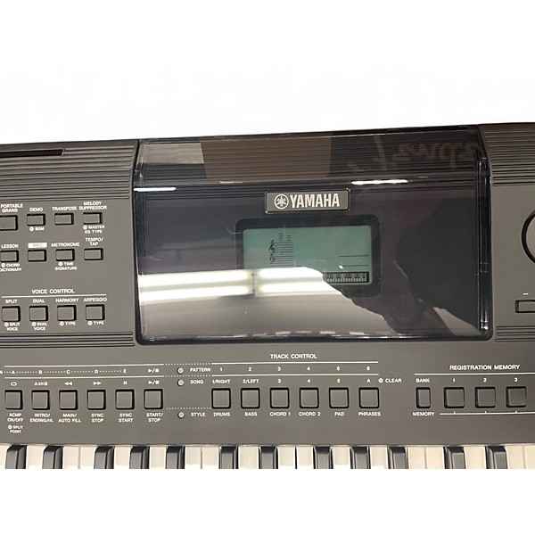 Used Yamaha PSREW400 76 Key Portable Keyboard