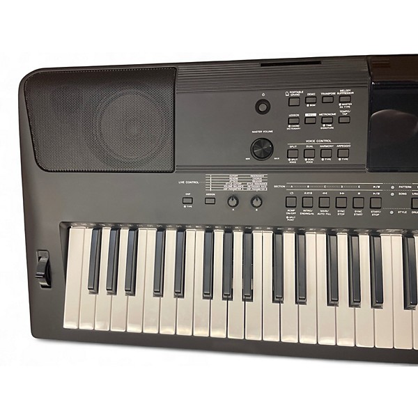 Used Yamaha PSREW400 76 Key Portable Keyboard