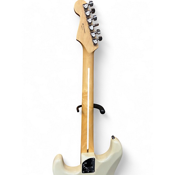 Used 2013 Fender American Deluxe Stratocaster HSH Olympic White Solid Body Electric Guitar