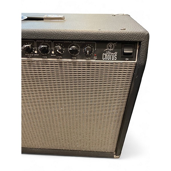 Used Fender Ultimate Chorus Guitar Combo Amp