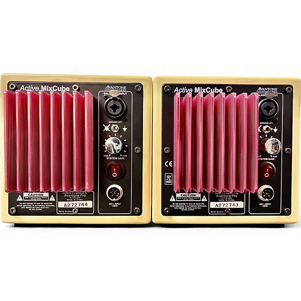 Used Avantone Mixcube 5.25 Pair Powered Monitor