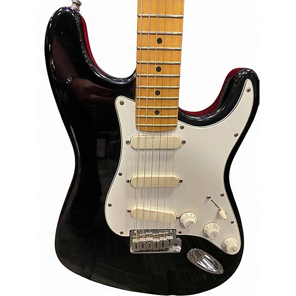 Vintage 1987 Fender PLUS STRATOCASTER Black Solid Body Electric Guitar