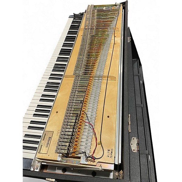 Vintage 1977 Rhodes SUITCASE 88 Acoustic Piano