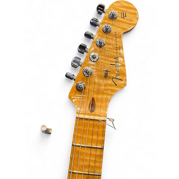 Used 2008 Fender Custom Classic Stratocaster vintage white Solid Body Electric Guitar