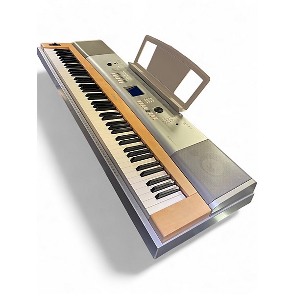 Used Yamaha DGX620 Digital Piano