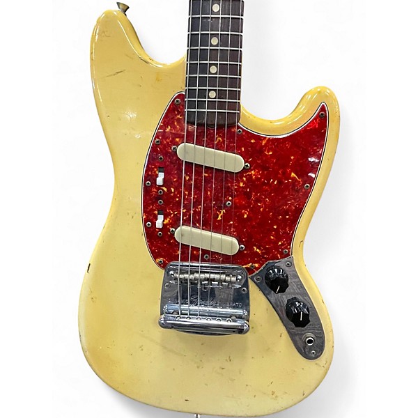 Vintage 1966 Fender Mustang Vintage White Solid Body Electric Guitar