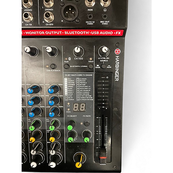Used Harbinger LX12 Powered Mixer