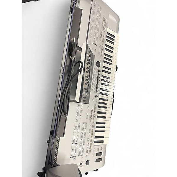 Used Yamaha Tyros4 61 Key Arranger Keyboard
