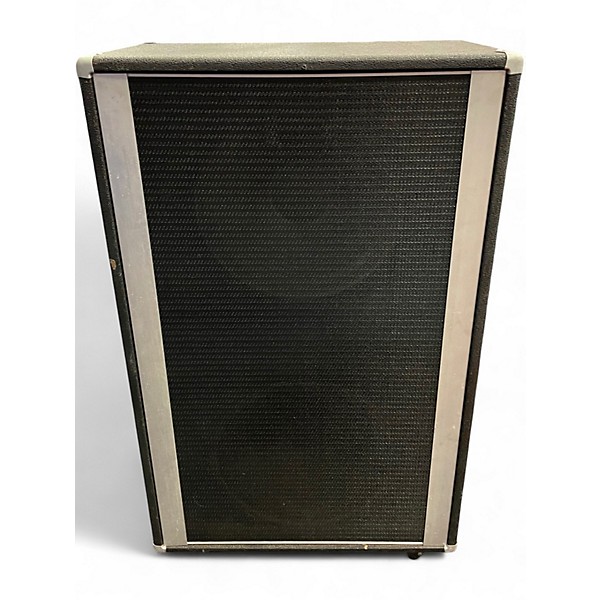Used Peavey 215 d enclosure Bass Cabinet